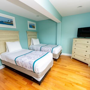 2 bedroom suite(2)